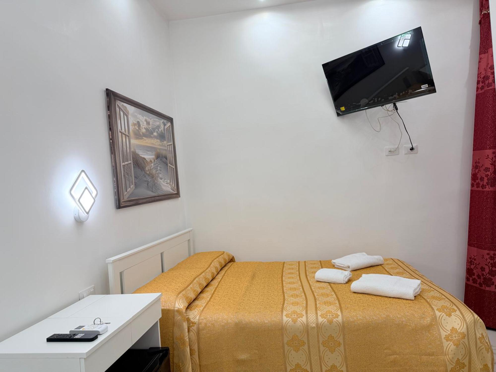 Hotel Eurorooms — Foto 1
